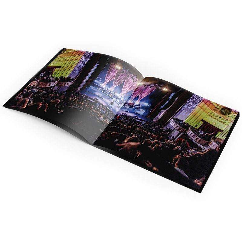 Sheryl Crow tour booklet spread, audience and stage photography